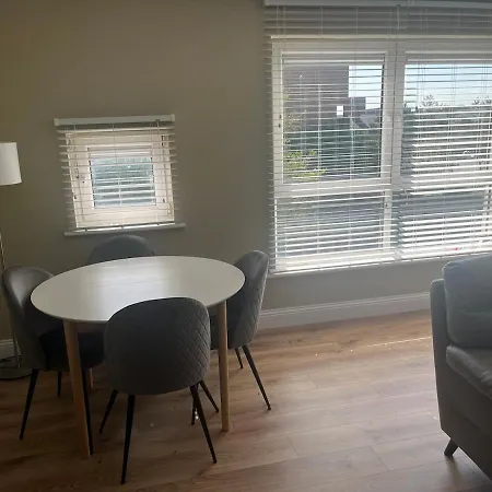 Modern Airport Apartment